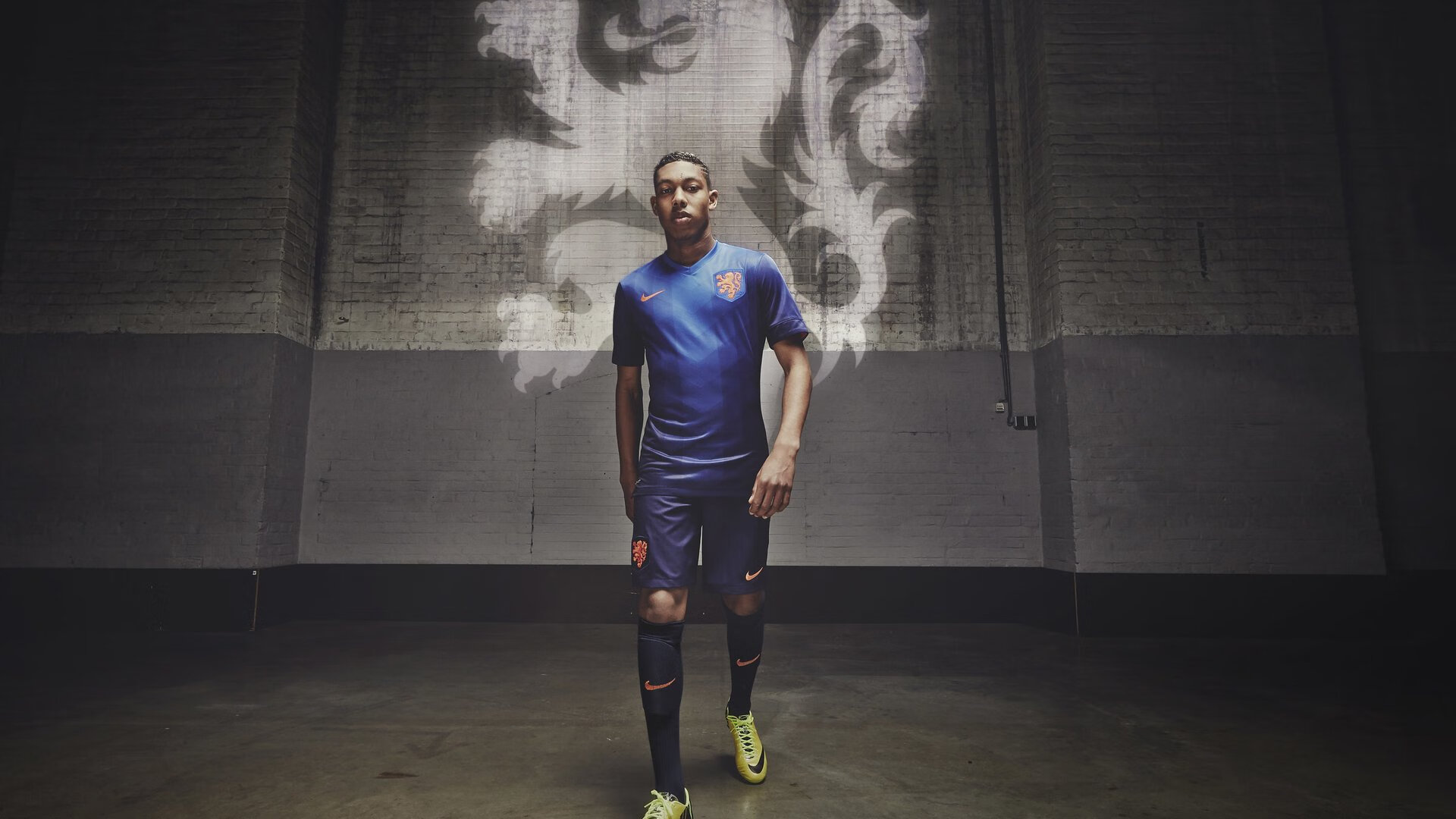 联盟科技升级：追踪新赛制和装备的未来走向，新版联盟科技枪