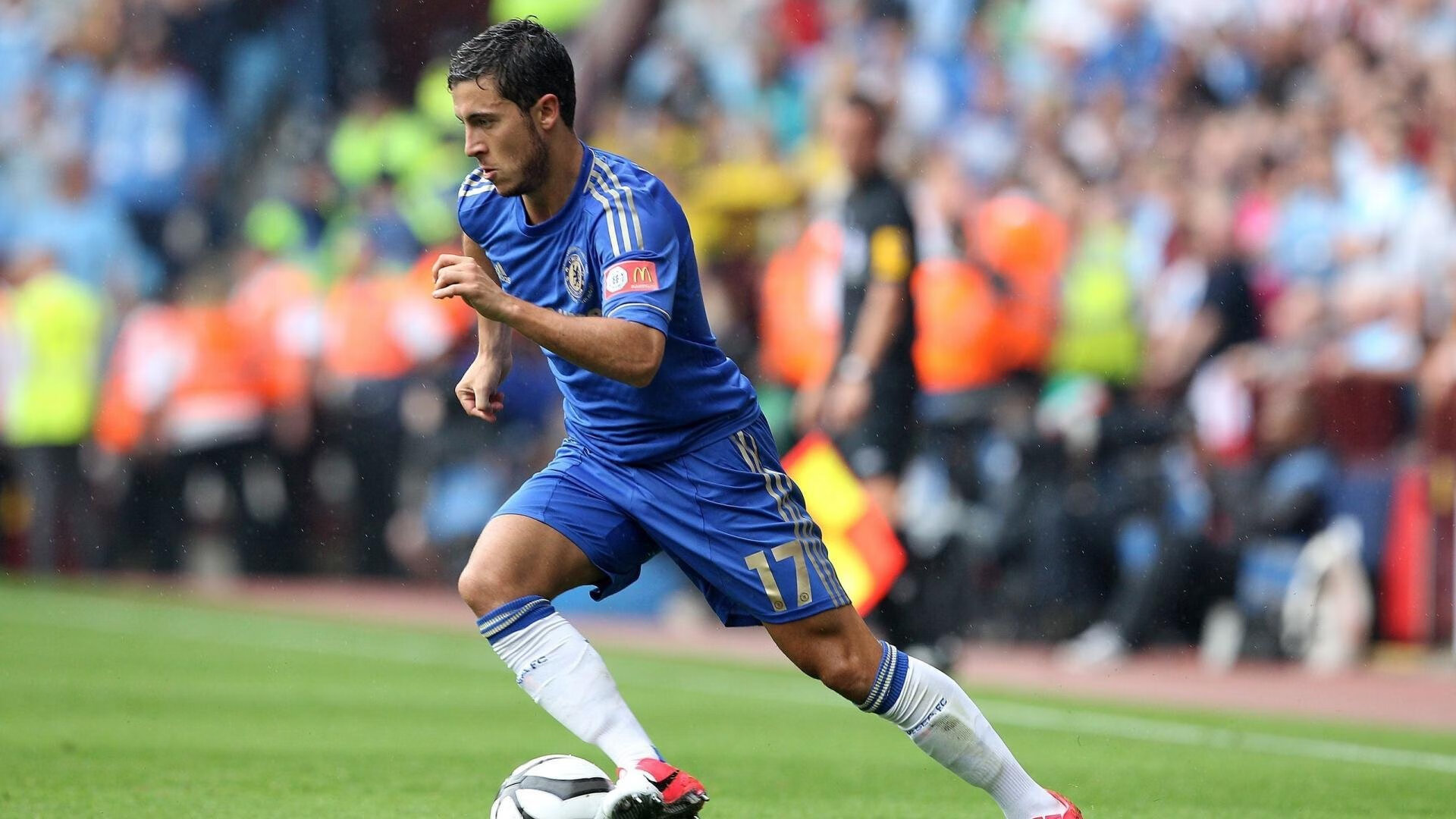 西甲：瓦伦西亚3-2逆转贝蒂斯，关键数据：控球65%，瓦伦西亚 贝尼特斯